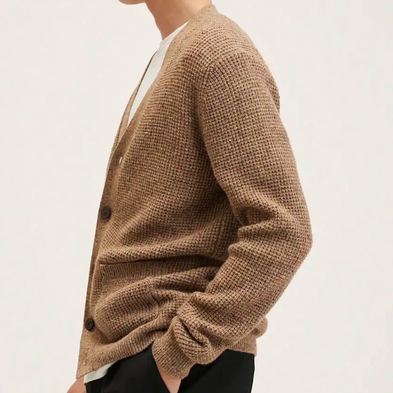 Men's knitwear autumn and winter style V-neck and thick cardigan sweater woolen coat