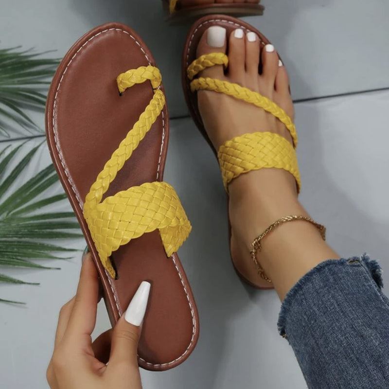 Women's Braided Design Thong Sandals Solid Color Slip-on Flat Toe Loop Slippers