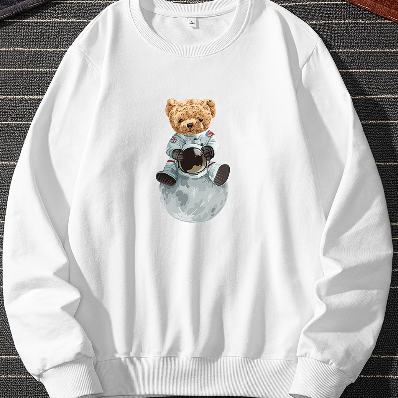 Men's Cartoon Bear Astronaut Pattern Print Autumn Round Neck Casual Sports Sweatshirt